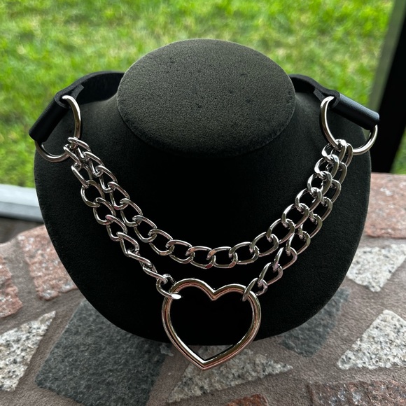 Heart choker necklace adjustable black leather buckle strap . - Picture 8 of 12
